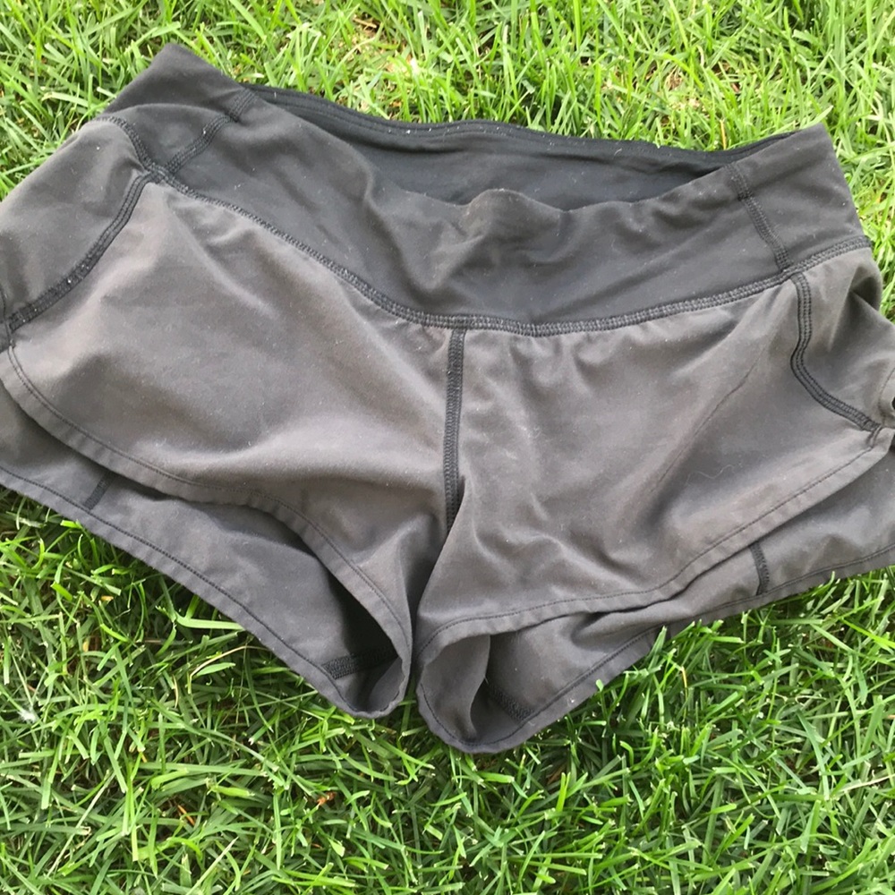 Lululemon Shorts 2.5"